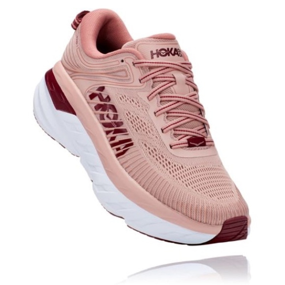 HOKA ONE ONE Bondi 7 Sneaker in Misty Rose